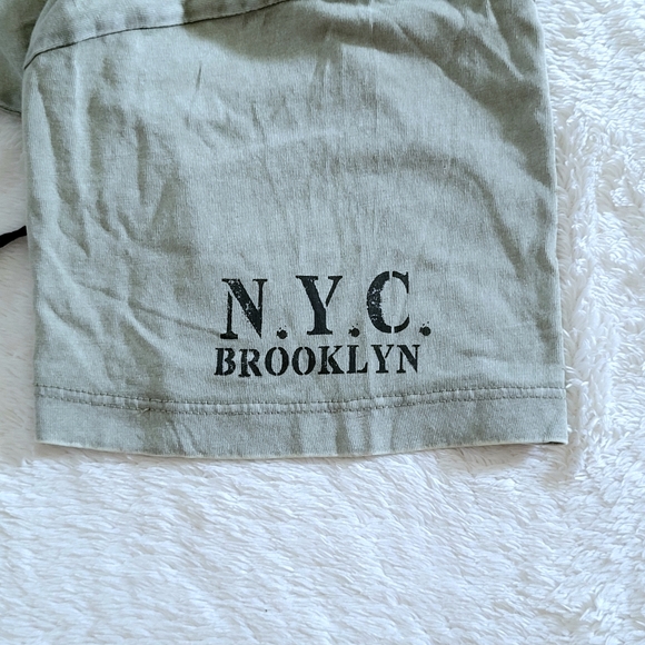 Urban🏙 Nation🇺🇲 "N.Y.C. Brooklyn" Graphic Tee👕 - NWT - Picture 6 of 13